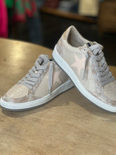 Load image into Gallery viewer, PAZ GOLD SNAKE SNEAKER