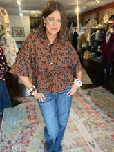 Load image into Gallery viewer, CAMEL BUTTERFLY TOP
