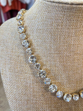 Load image into Gallery viewer, CLEAR RADIANT NECKLACE
