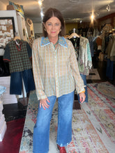 Load image into Gallery viewer, SAGE STRIPED WESTERN PEARL SNAP
