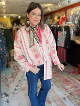 Load image into Gallery viewer, WINNIE BOYFRIEND CARDIGAN
