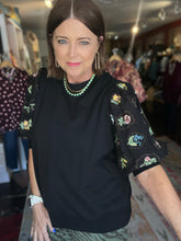 Load image into Gallery viewer, BLACK FLORAL TOP
