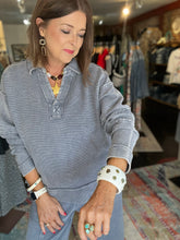 Load image into Gallery viewer, VINTAGE FADED BLUE RIBBED SWEATSHIRT
