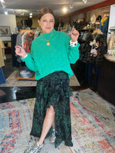 Load image into Gallery viewer, GREEN &amp; BLACK FLORAL SKIRT
