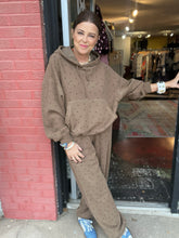 Load image into Gallery viewer, MOCHA SWEATSHIRT
