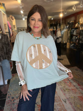 Load image into Gallery viewer, VINTAGE AQUA BLUE PEACE TOP
