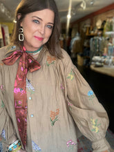 Load image into Gallery viewer, GARDEN BLOSSOM BLOUSE
