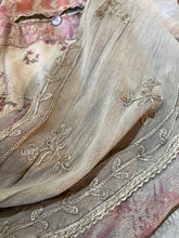 Load image into Gallery viewer, KHAKI VINTAGE TOP
