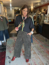 Load image into Gallery viewer, TERRY STRIPED BLACK PANT
