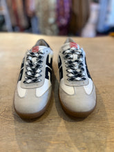 Load image into Gallery viewer, RETRO 25 BLACK &amp; WHITE SUEDE SNEAKER
