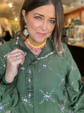 Load image into Gallery viewer, GREEN LATTICE BLOUSE
