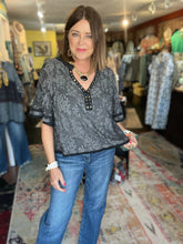 Load image into Gallery viewer, BURNOUT CHARCOAL TOP
