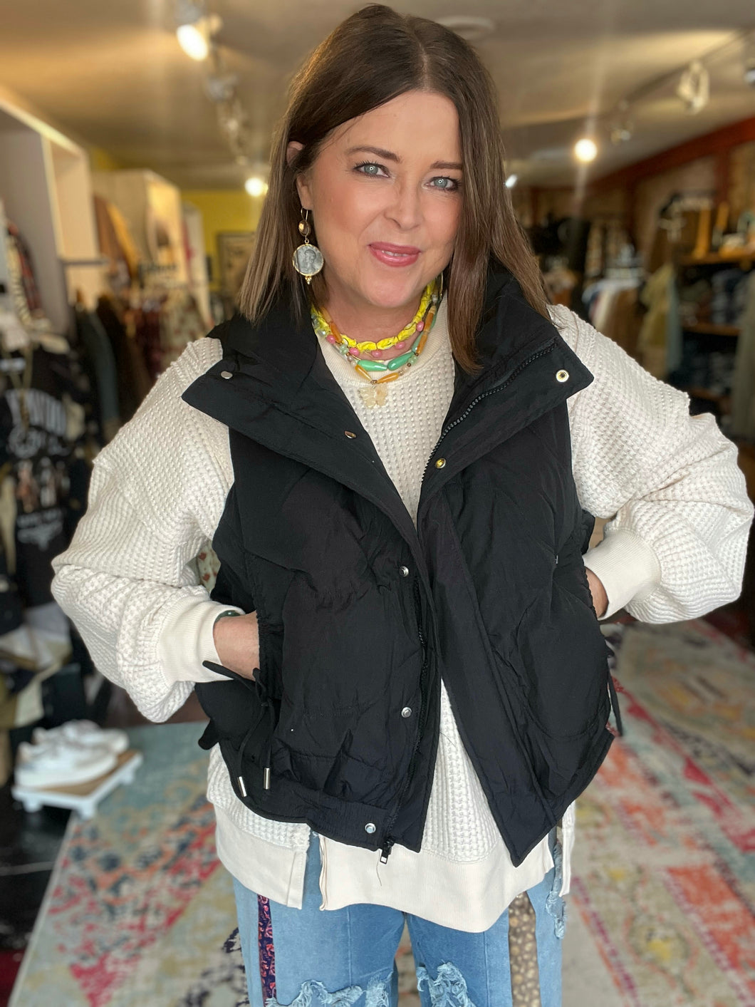 BLACK QUILTED VEST