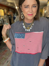 Load image into Gallery viewer, FADED NAVY FLAG TEE
