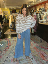 Load image into Gallery viewer, BROWN STRIPED TOP
