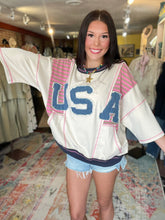 Load image into Gallery viewer, CREAM USA SWEATSHIRT
