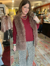 Load image into Gallery viewer, FLUFFY BROWN VEST
