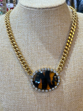 Load image into Gallery viewer, ANIMAL PRINT BLING NECKLACE
