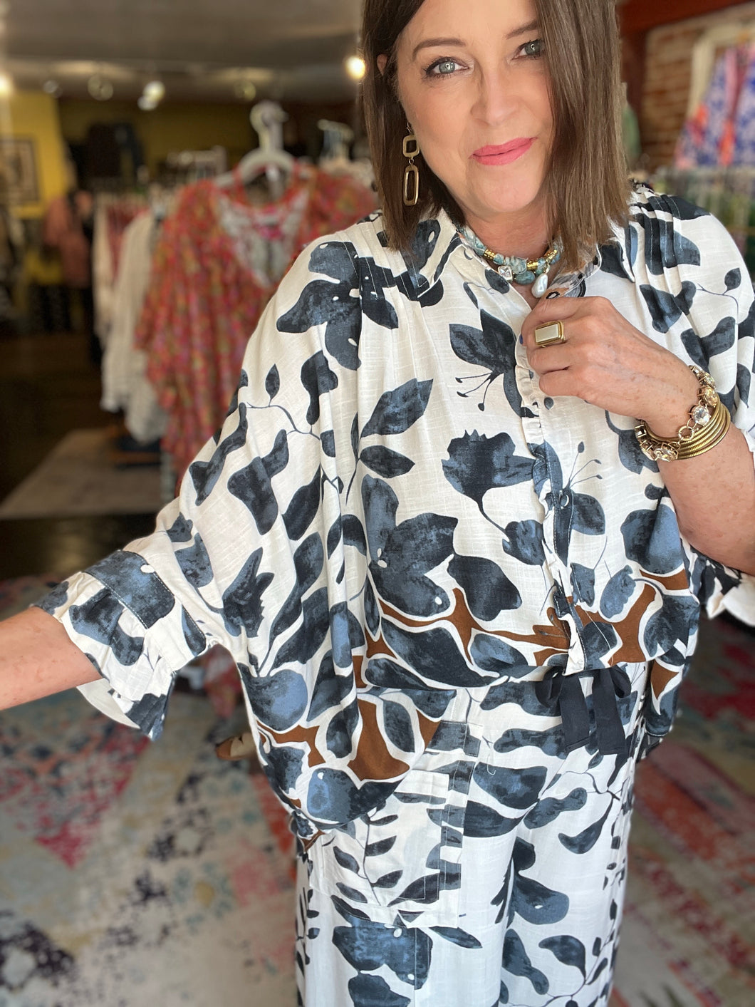 CHARCOAL FLORAL BLOUSE