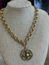 Load image into Gallery viewer, ORNATE CROSS NECKLACE
