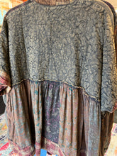 Load image into Gallery viewer, AMBER PATCHWORK CARDIGAN
