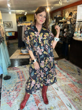 Load image into Gallery viewer, BLACK MIX PRINT DRESS

