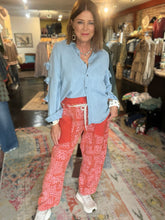 Load image into Gallery viewer, RED/ORANGE BANDANA PRINT PANTS
