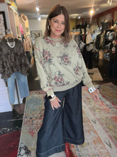 Load image into Gallery viewer, LIGHT OLIVE VINTAGE SWEATSHIRT
