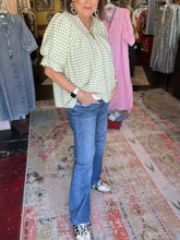 Load image into Gallery viewer, HIGH RISE ANKLE STRAIGHT DENIM
