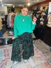 Load image into Gallery viewer, GREEN &amp; BLACK FLORAL SKIRT
