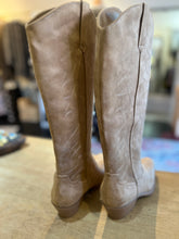 Load image into Gallery viewer, ZAHARA CAMEL SUEDE BOOT
