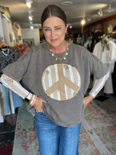 Load image into Gallery viewer, VINTAGE ASH/BROWN PEACE TOP
