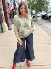 Load image into Gallery viewer, LIGHT OLIVE VINTAGE SWEATSHIRT
