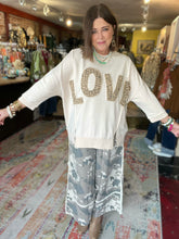 Load image into Gallery viewer, LOVE SWEATSHIRT
