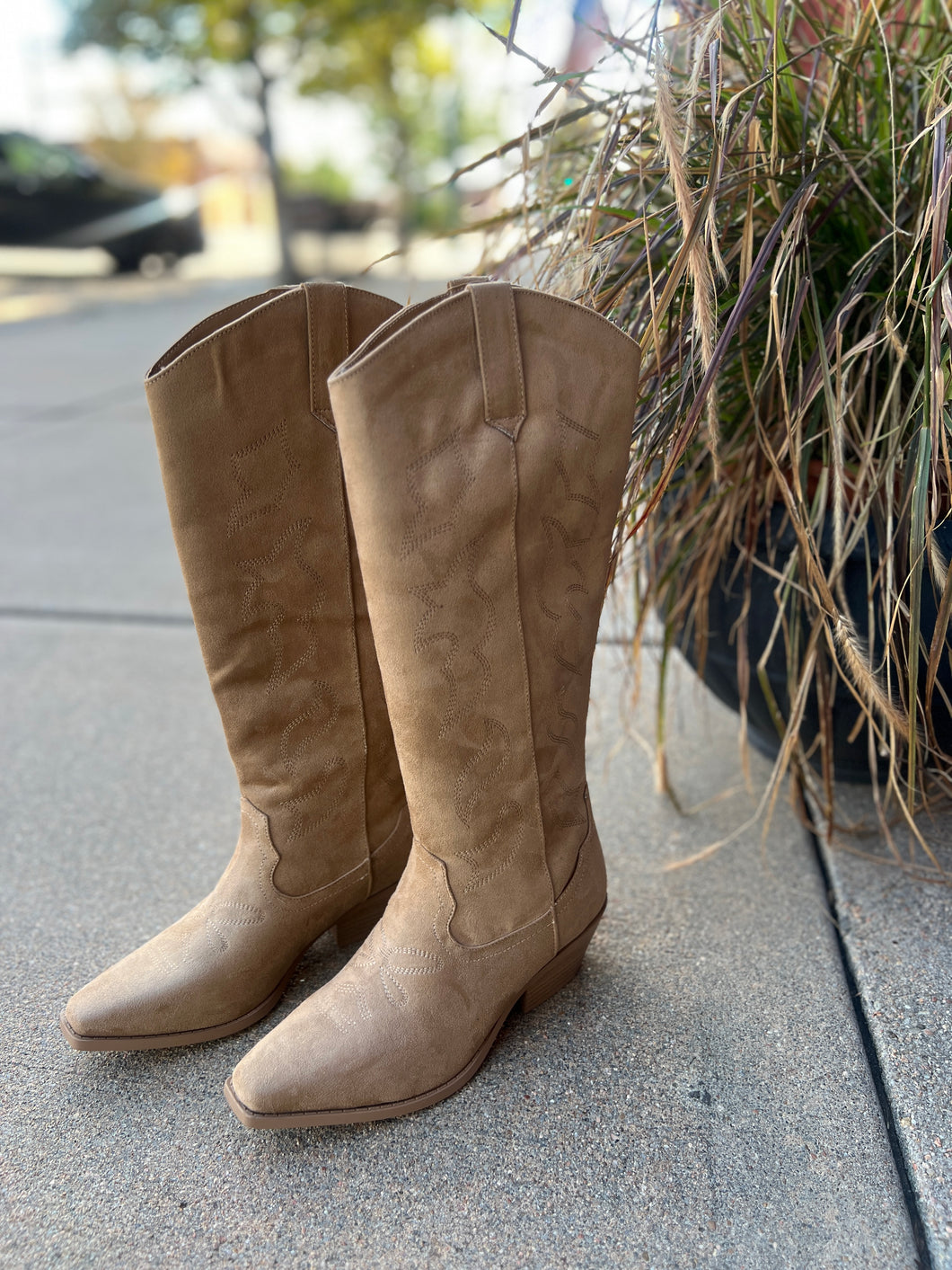 ZAHARA CAMEL SUEDE BOOT
