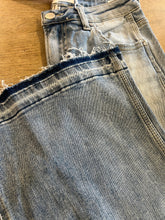 Load image into Gallery viewer, RISEN SHADOW HEM LIGHT WASH DENIM
