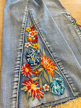 Load image into Gallery viewer, ETHYL BLOOM DENIM
