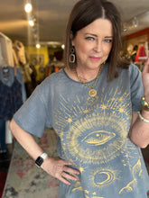 Load image into Gallery viewer, EYE AND STARS GRAPHIC TEE

