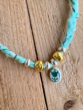 Load image into Gallery viewer, MIXED METAL GREEN PETAL BANDANA NECKLACE

