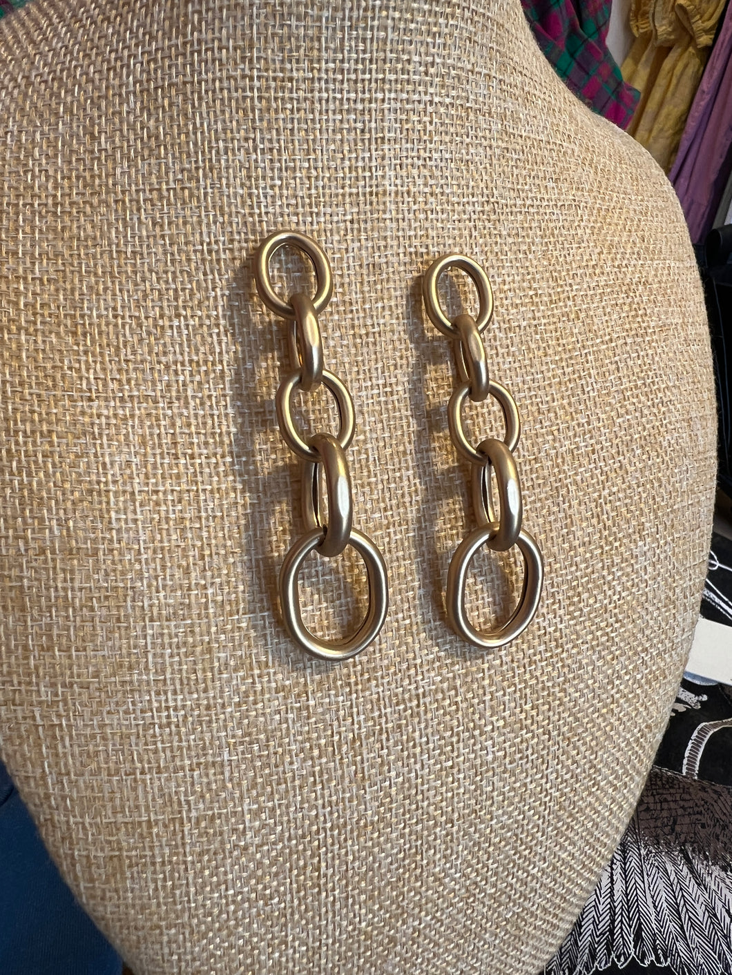 CHAIN EARRINGS