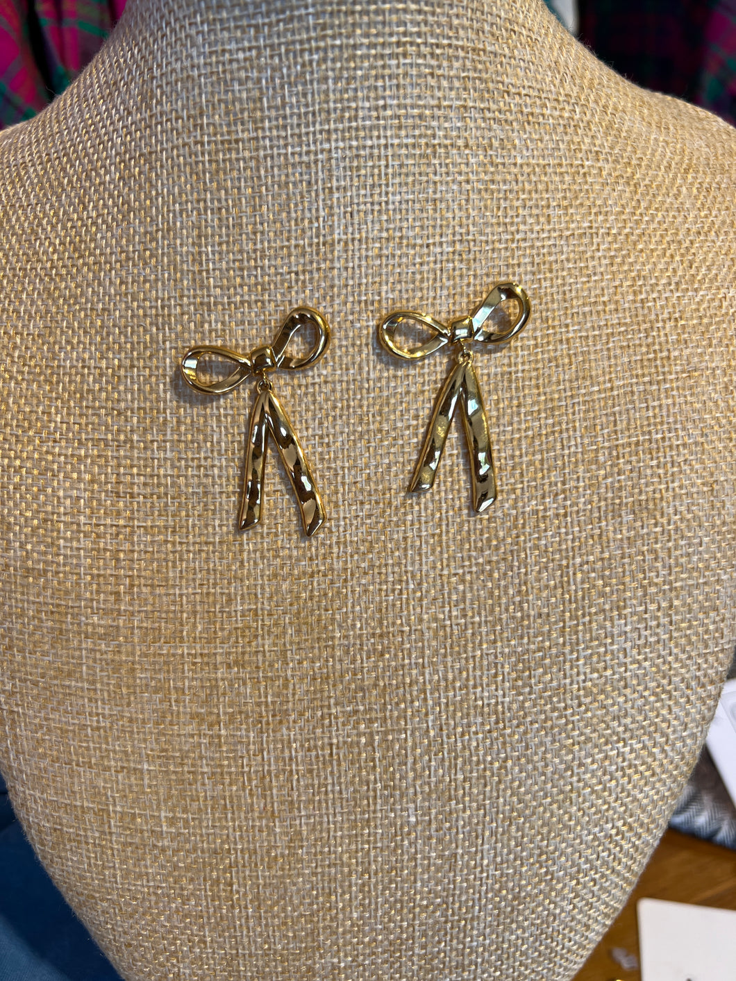 GOLD BOW EARRINGS
