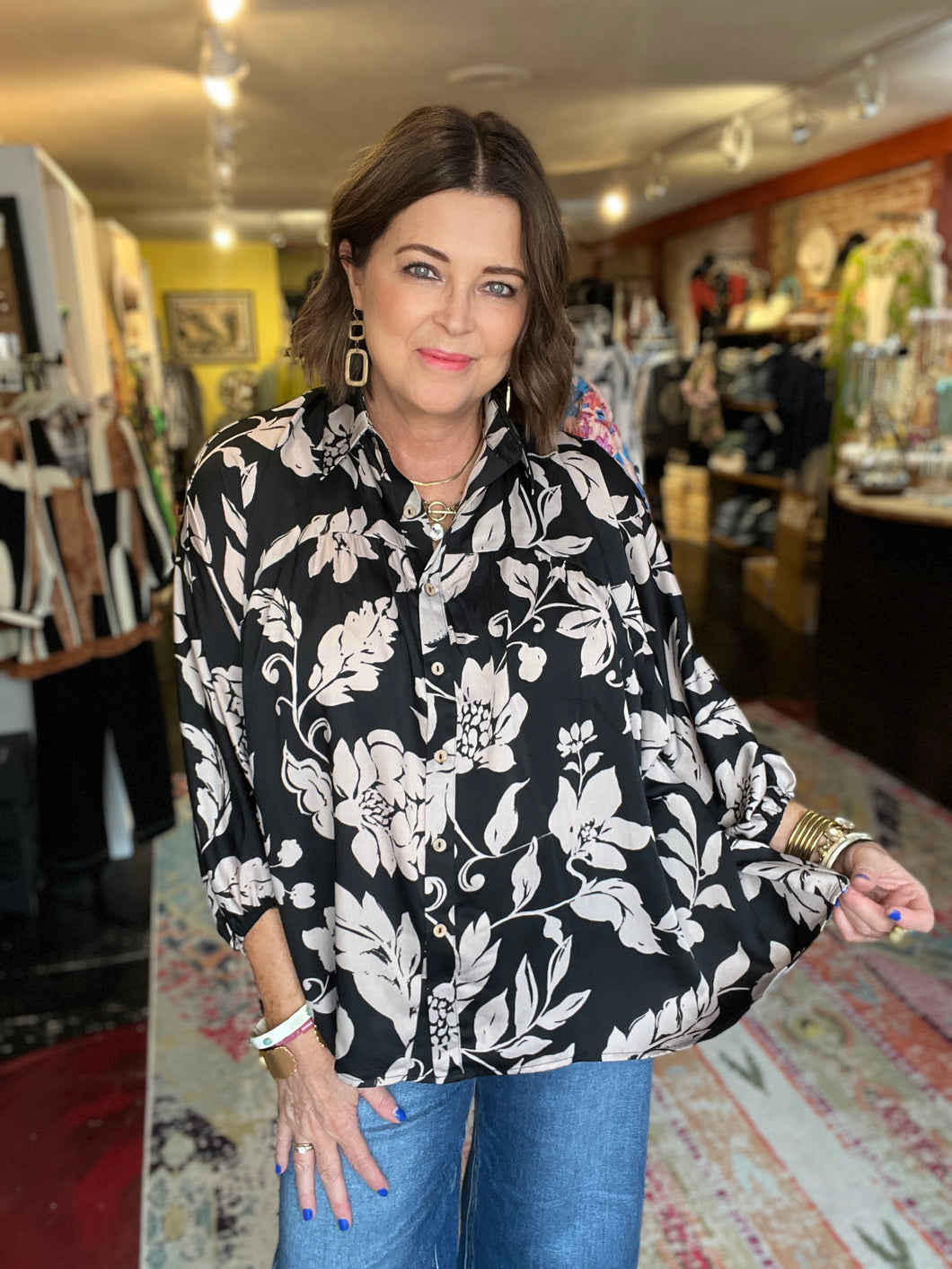 BLACK BLOOM TOP