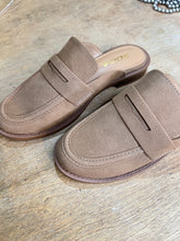 Load image into Gallery viewer, TAUPE BREAK MULES
