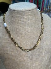 Load image into Gallery viewer, BRASS DISCS NECKLACE
