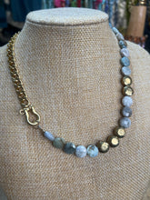 Load image into Gallery viewer, SHACKLE SINGLE: HACKMANITE NECKLACE
