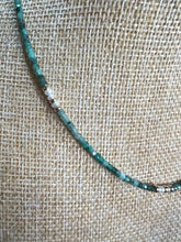 Load image into Gallery viewer, MINI EMERALD &amp; PEARL NECKLACE
