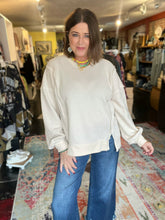 Load image into Gallery viewer, CREAM THERMAL PULLOVER
