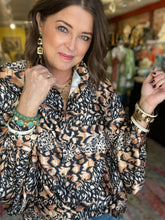 Load image into Gallery viewer, LEOPARD DELIGHT TOP
