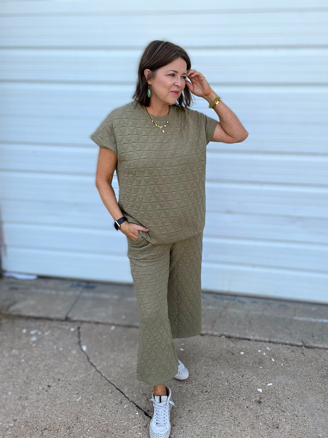 OLIVE QUILTED LOUNGE TOP