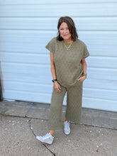 Load image into Gallery viewer, OLIVE QUILTED LOUNGE TOP
